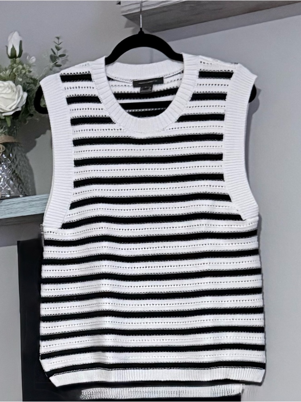 French Connection Sleeveless Knit Top XL Textured Stripe Neutral Tones